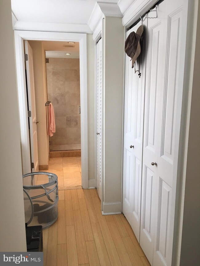 The Warwick unit 1717, Philadelphia, PA 19103 - photo 5