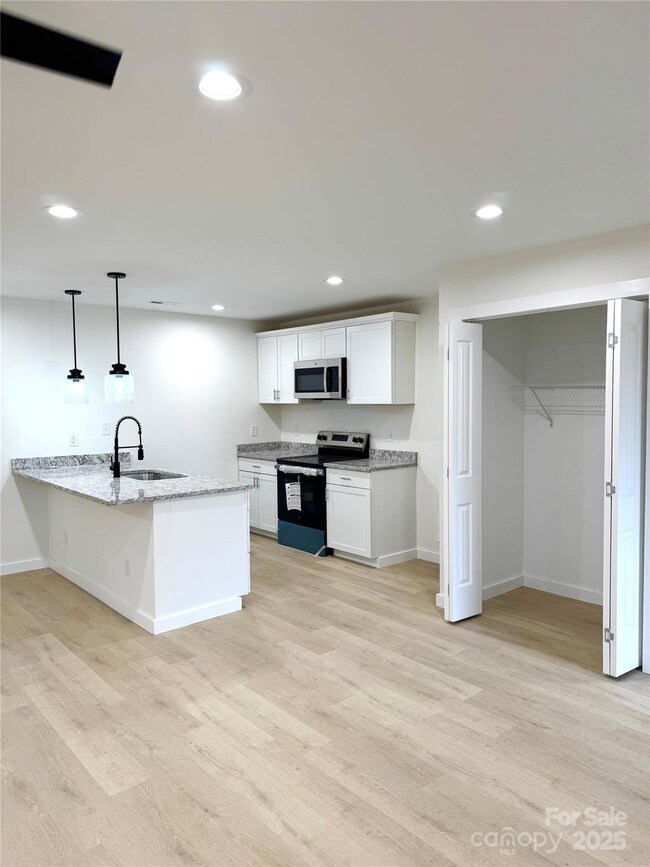 233 Loggerhead Ct, Washington, NC 27889 - photo 6