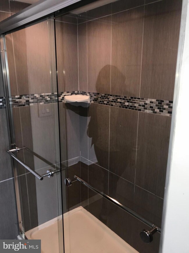 4960 N 9th St, Philadelphia, PA 19141 - photo 5