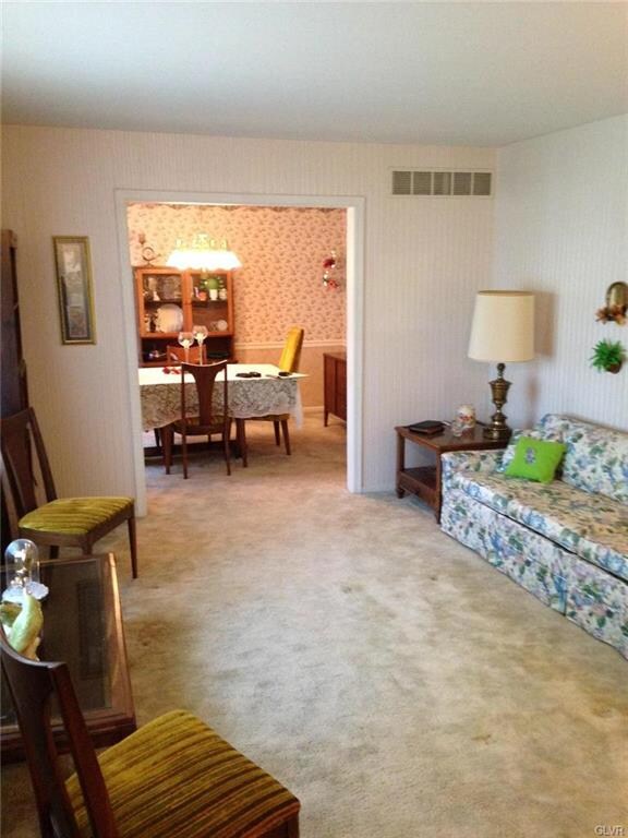 1541 Country Club Rd, Allentown, PA 18106 - photo 4