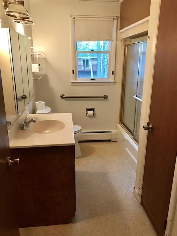 Upstairs full bath