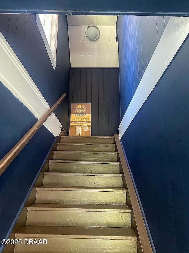 521b6f00796560efab683100c281e98e-uncropp