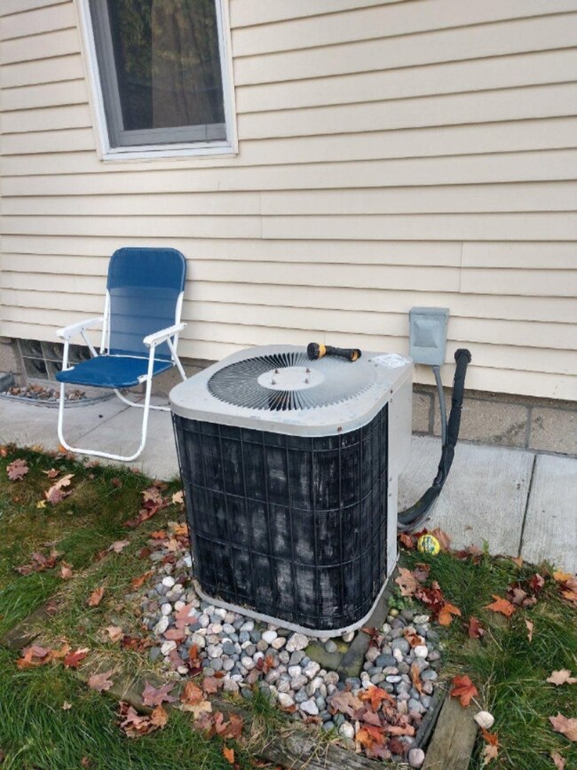 AC