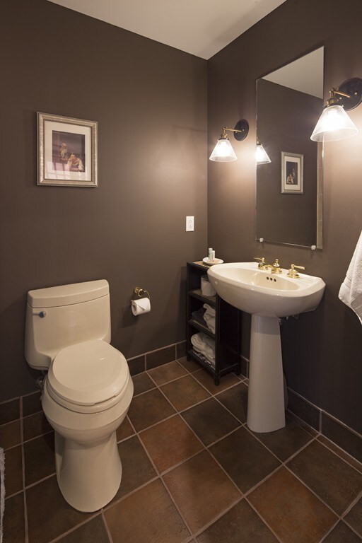 1 Russell St unit 301, Cambridge, MA 02140 - photo 7