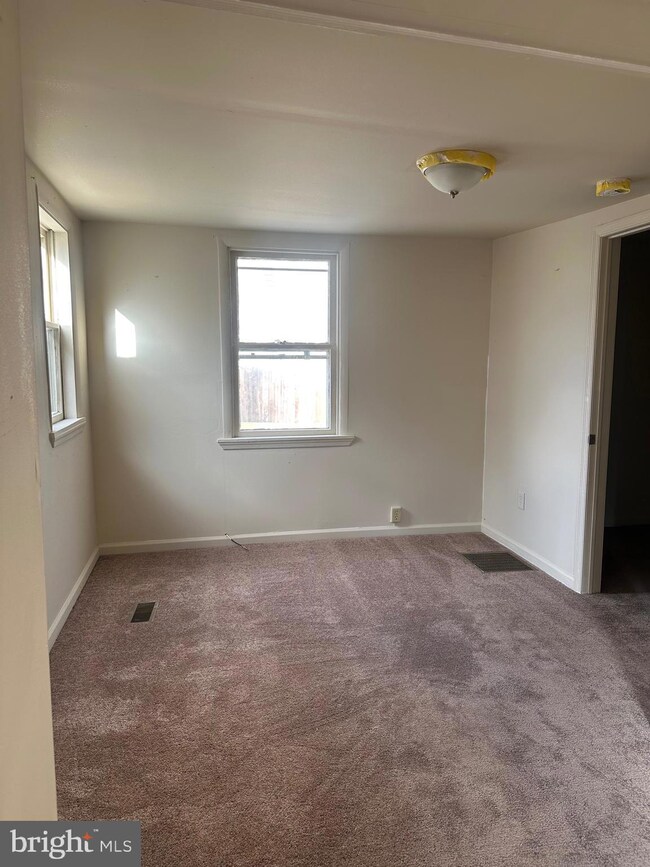 615 5th St unit 1, Lancaster, PA 17603 - photo 2