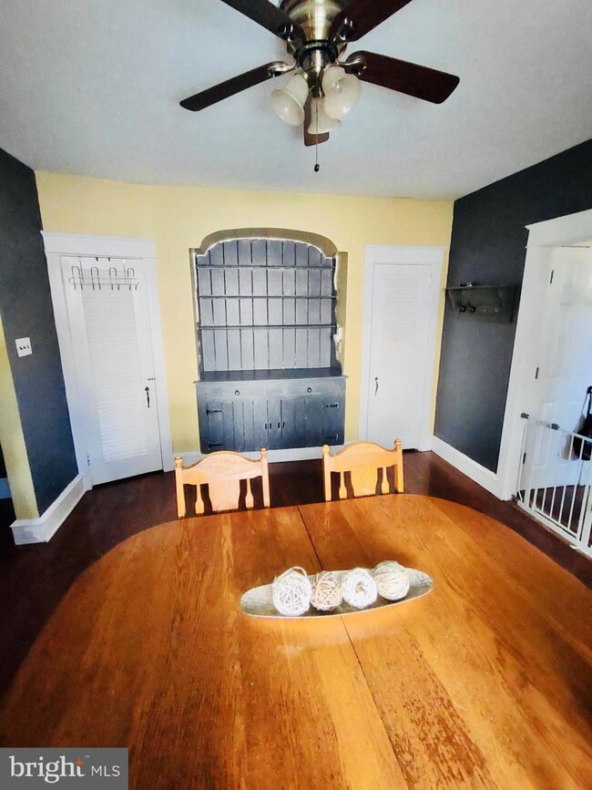 1183 E 9th St, Crum Lynne, PA 19022 - photo 6