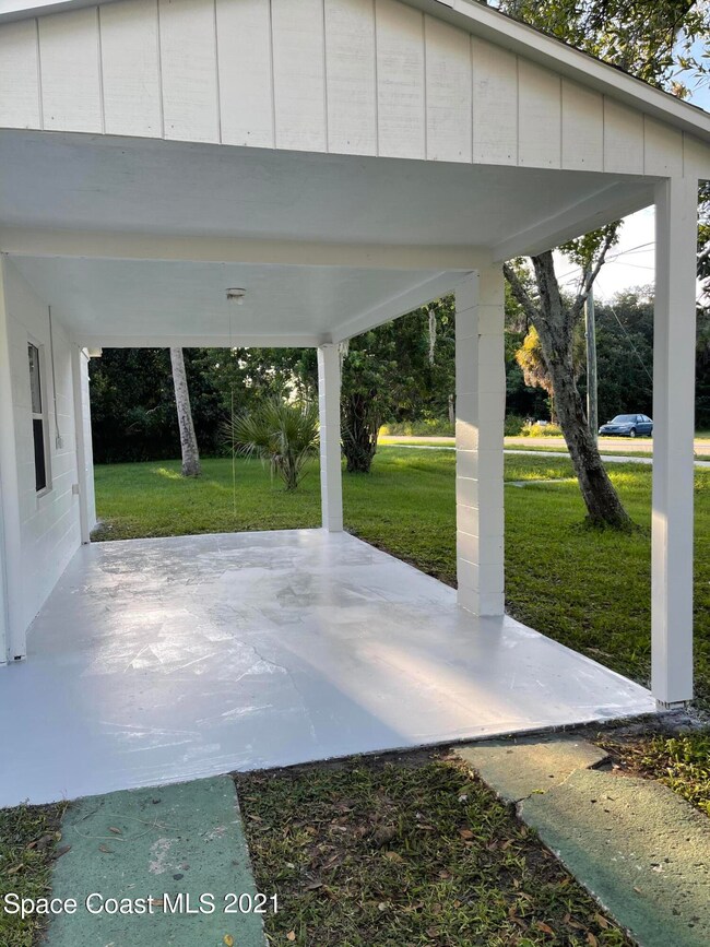 205 Plumosa Dr, Cocoa, FL 32922 - photo 4