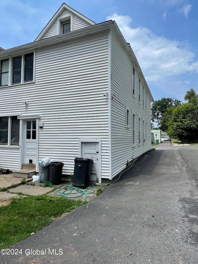 134 Elm St, Schenectady, NY 12304 - photo 3