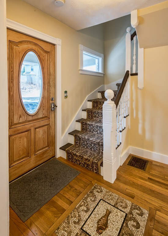 7 Shore Ave, Salem, MA 01970 - photo 3