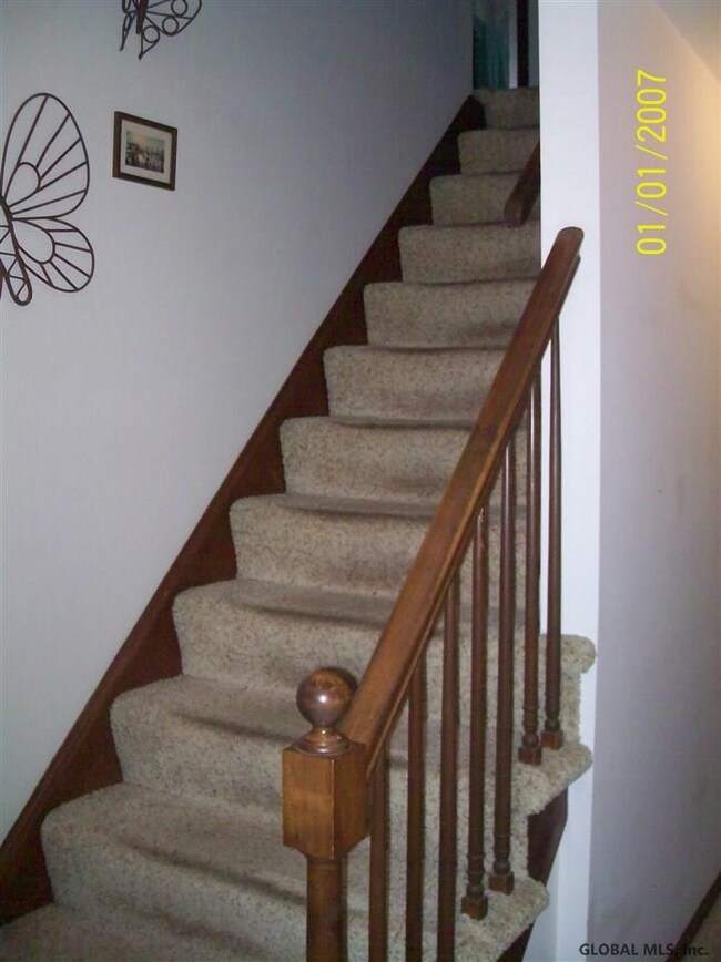 58 Parkwyn Dr, Delmar, NY 12054 - photo 5