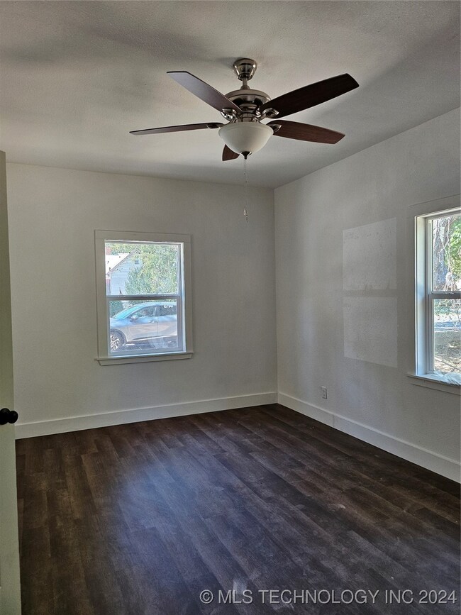 316 H St NE, Ardmore, OK 73401 - photo 5