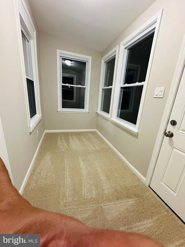 106 N Llanwellyn Ave, Glenolden, PA 19036 - photo 6