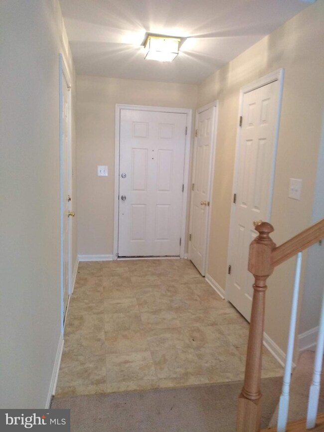 2228 Commissary Cir, Odenton, MD 21113 - photo 6