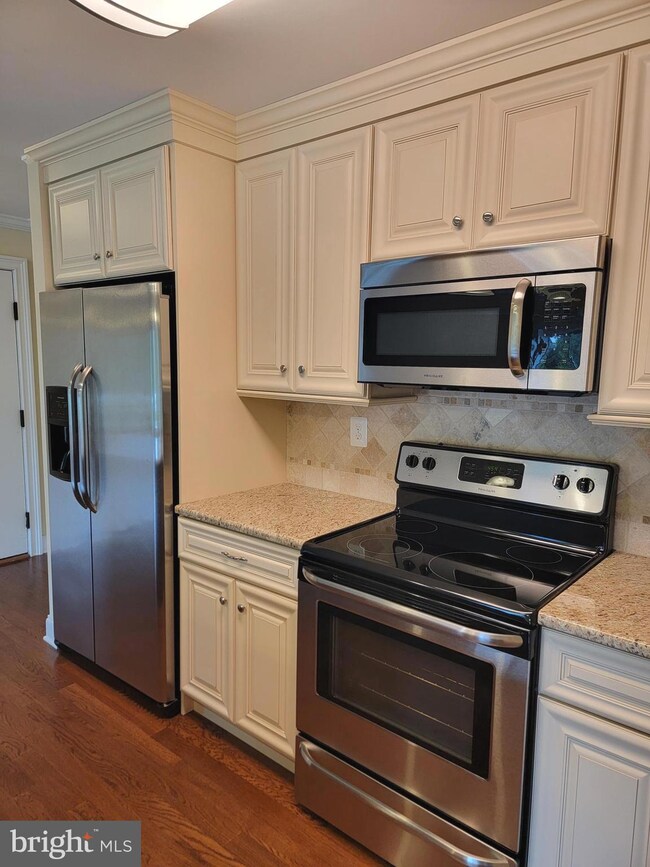 260 Montgomery Ave unit 404, Haverford, PA 19041 - photo 4