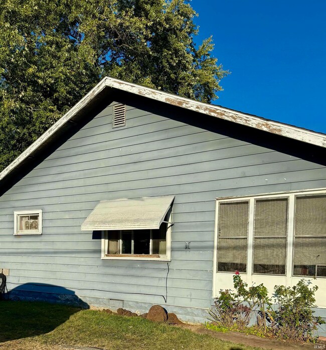 1822 W 7th St, Muncie, IN 47302 - photo 4