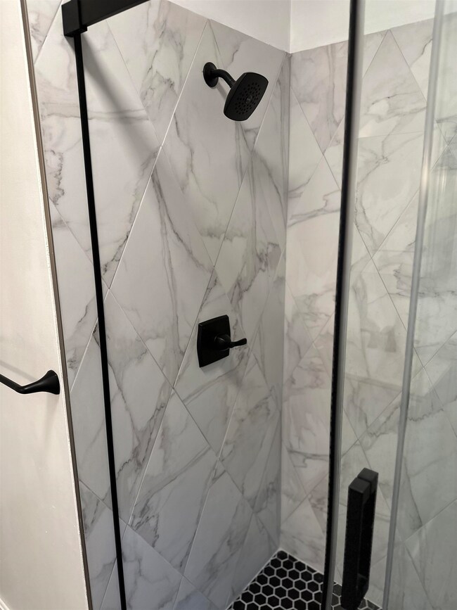 28 Windham Rd, Hudson, NH 03051 - photo 6