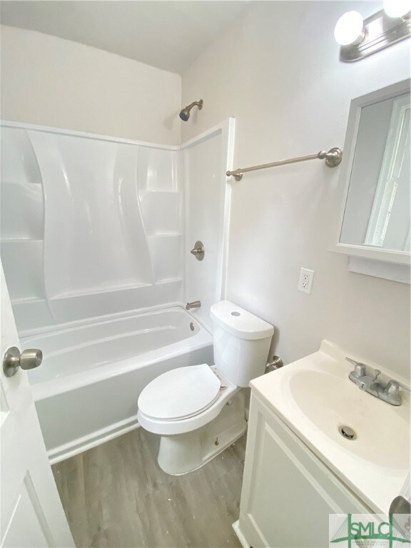 1810 E 39th St, Savannah, GA 31404 - photo 4