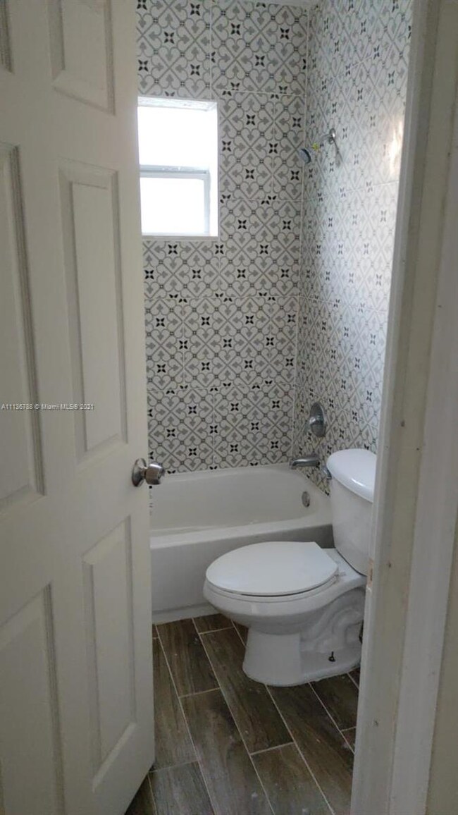 1030 18th St unit B, West Palm Beach, FL 33407 - photo 6