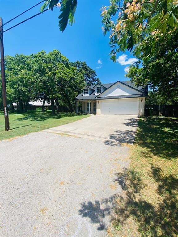 602 Dogwood St, Springtown, TX 76082 - photo 3