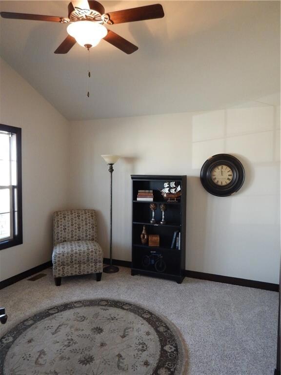 9558 Alderwood Dr, West Des Moines, IA 50266 - photo 3