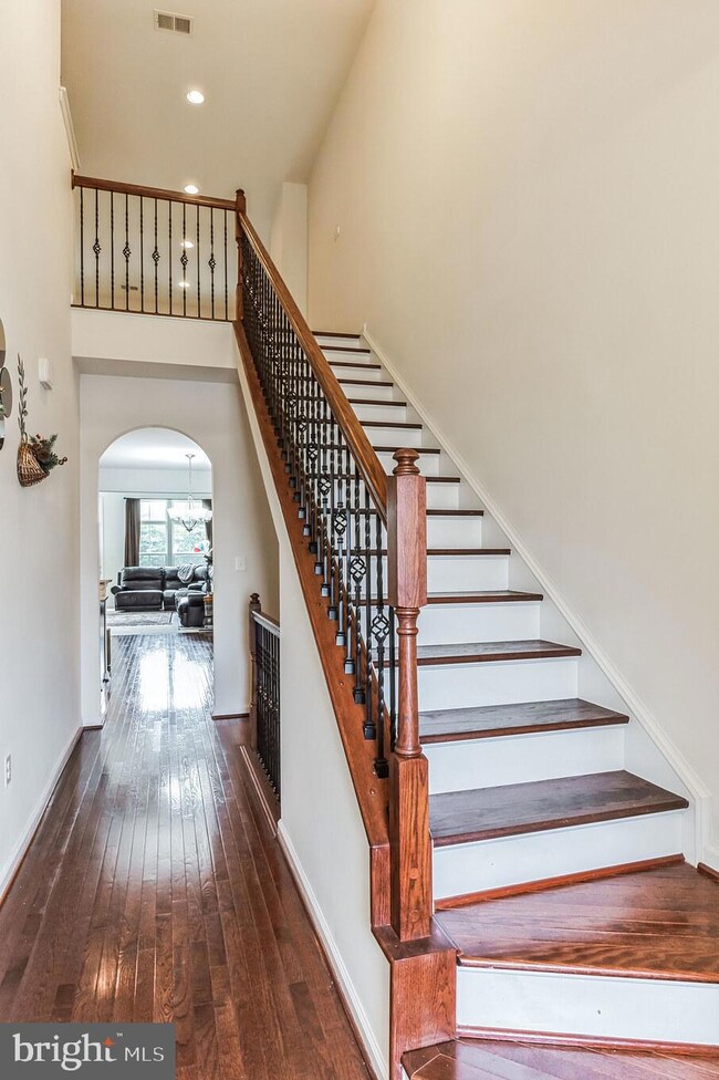 41673 McMonagle Square, Aldie, VA 20105 - photo 3