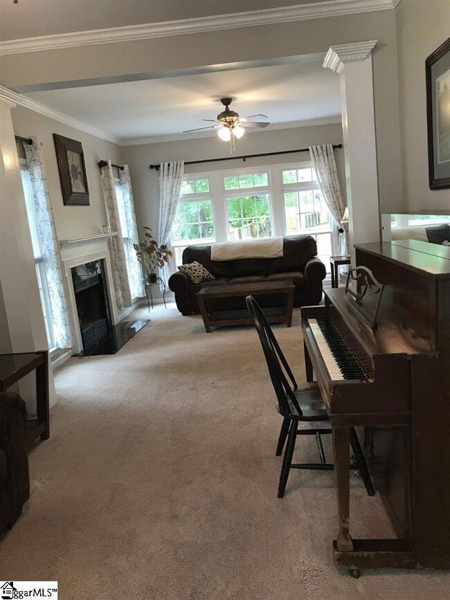 306 Marsh Creek Dr, Mauldin, SC 29662 - photo 4