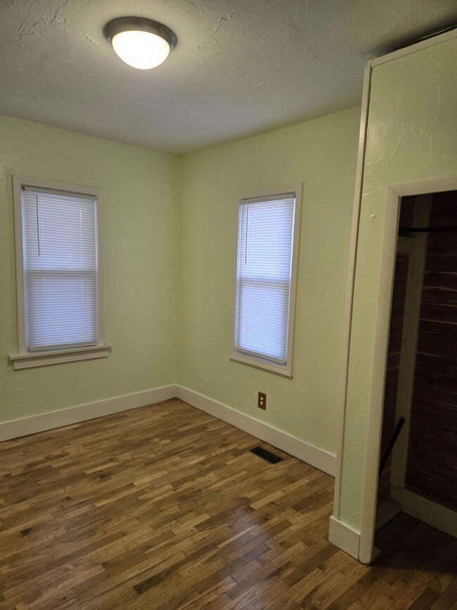 32 Exchange St SE, Grand Rapids, MI 49548 - photo 7