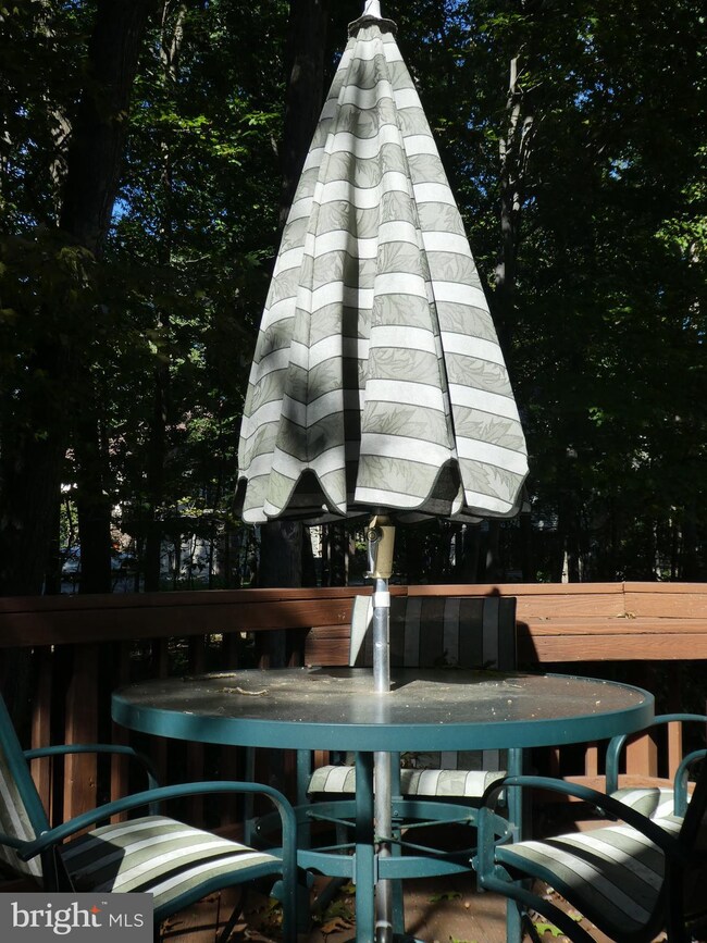 5406 Kennington Place, Fairfax, VA 22032 - photo 6