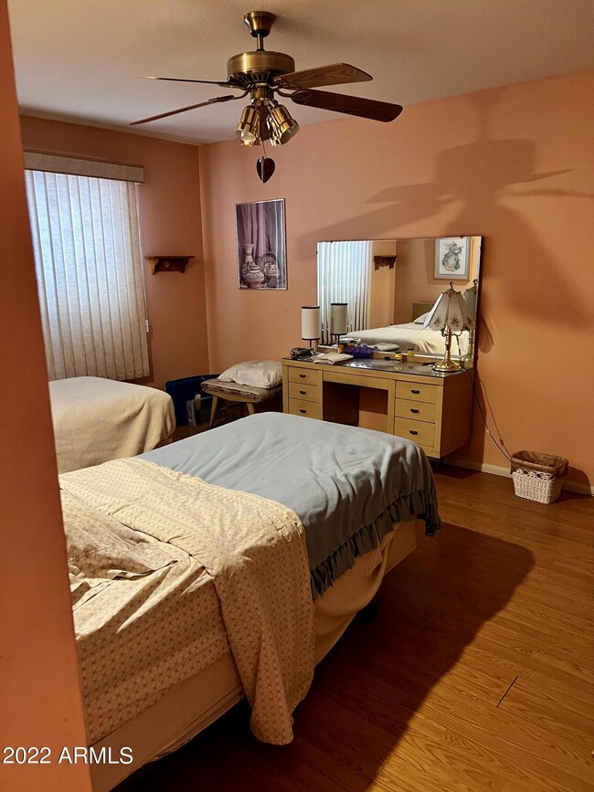 DAADB3F0-D199-4877-8D7F-6F574F5D9742_1_2