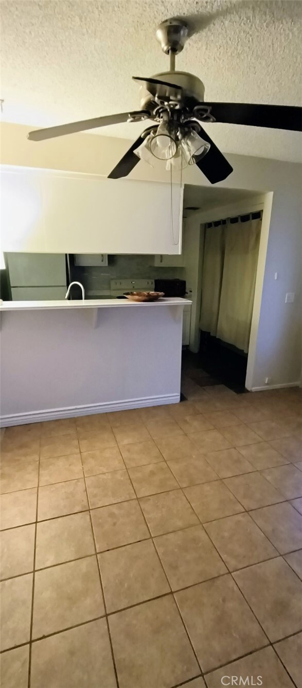 3425 Rainbow Ln, Highland, CA 92346 - photo 7