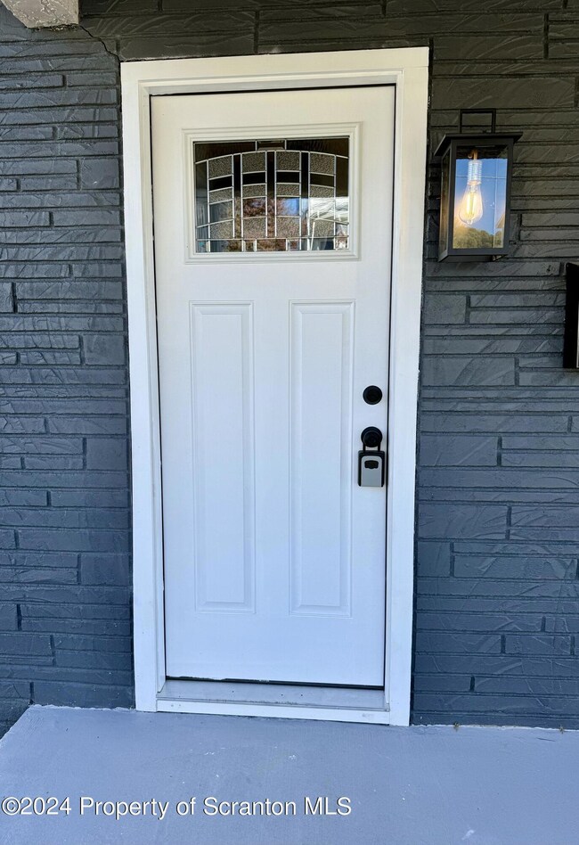 110 4th St, Olyphant, PA 18447 - photo 7