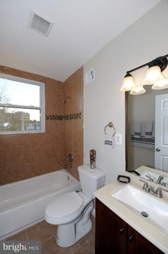 913 Hamlin St NE, Washington, DC 20017 - photo 4