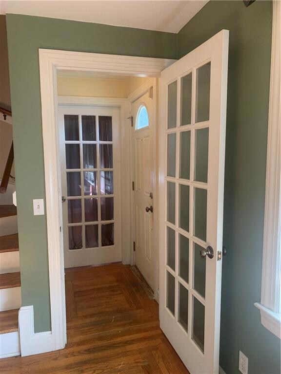 93 Carlton St, Cranston, RI 02910 - photo 4