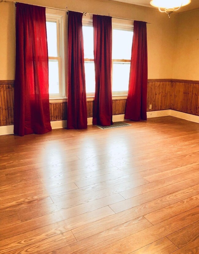 518 W Michigan St, New Carlisle, IN 46552 - photo 3