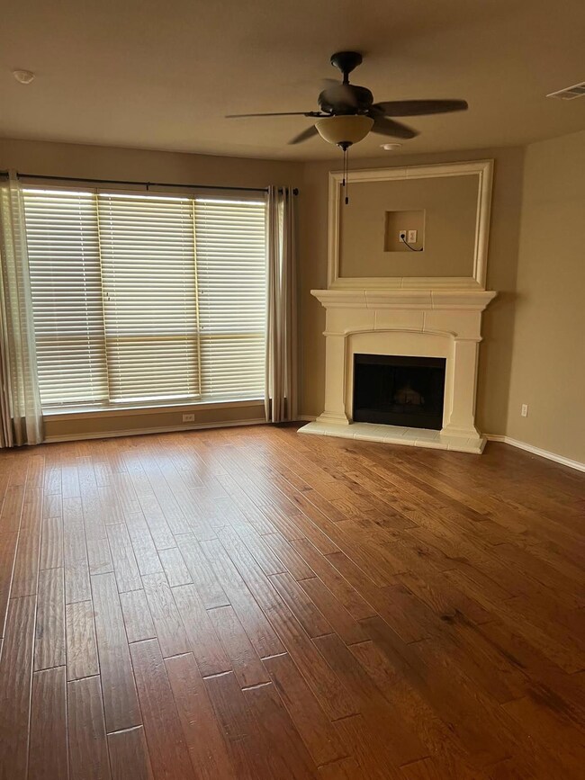 2229 Whitney Dr, Weatherford, TX 76087 - photo 4