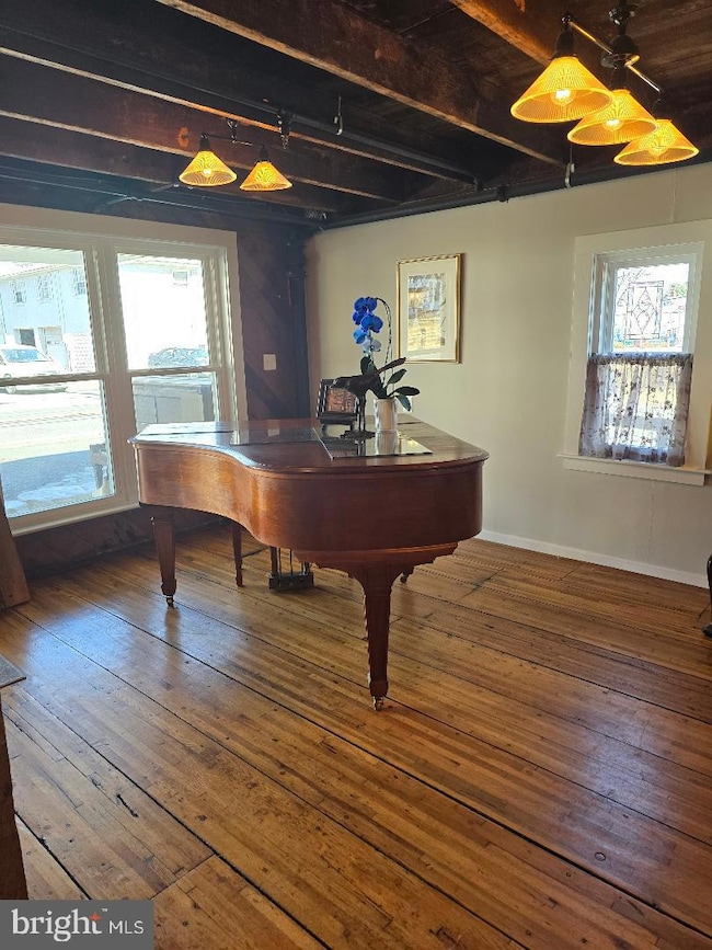 6 W Loudoun St, Round Hill, VA 20141 - photo 3