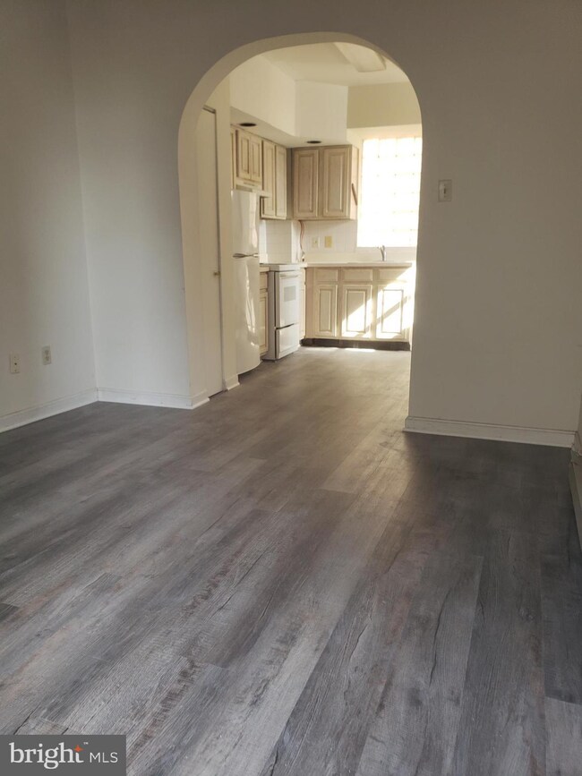 1417 Sumwalt Ct, Baltimore, MD 21230 - photo 2