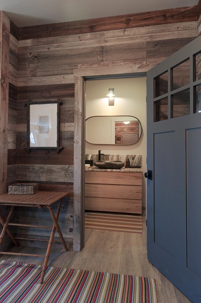 9 Powderhorn Ln unit 7B, Wilmington, VT 05363 - photo 4