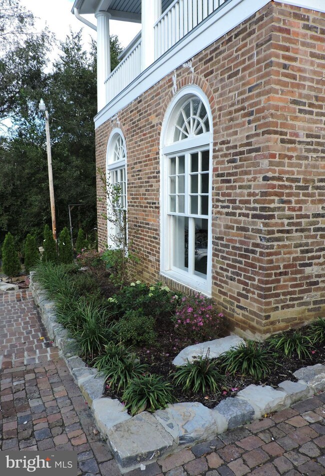 411 N Loudoun St unit 105, Winchester, VA 22601 - photo 6