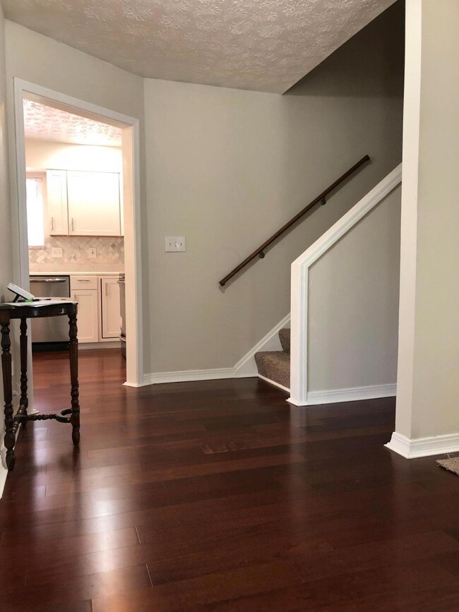 5555 Ellinger St, Columbus, OH 43235 - photo 4