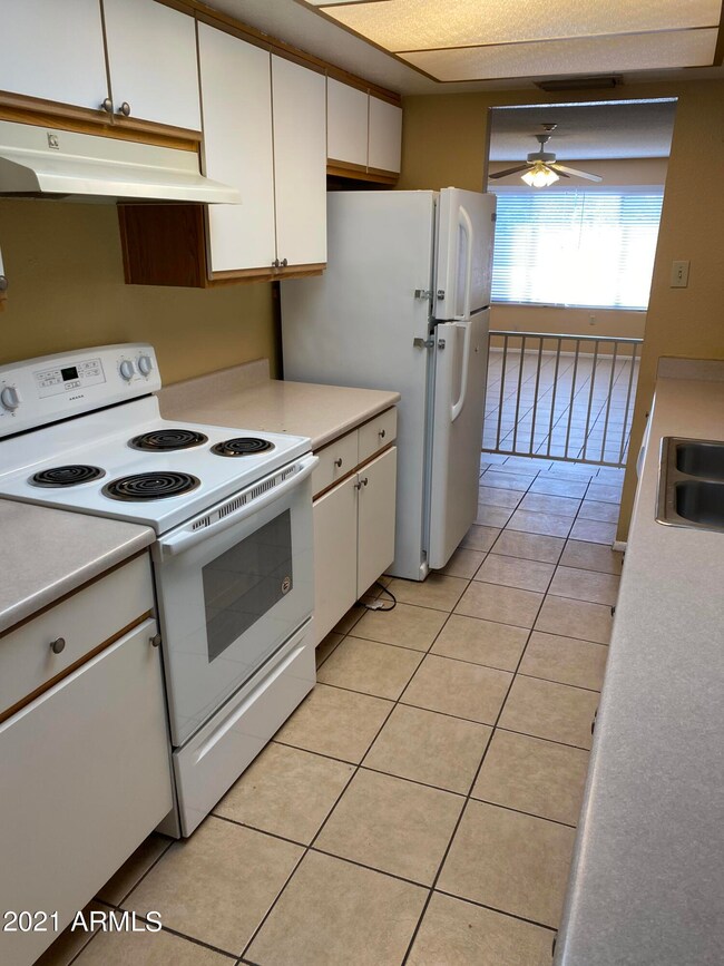 8150 S Mcclintock Dr, Tempe, AZ 85284 - photo 6