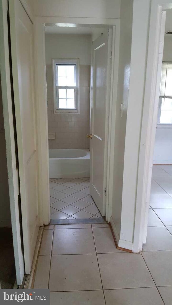 4304 51st St, Bladensburg, MD 20710 - photo 7