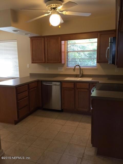 8170 Alderman Rd, Jacksonville, FL 32211 - photo 4