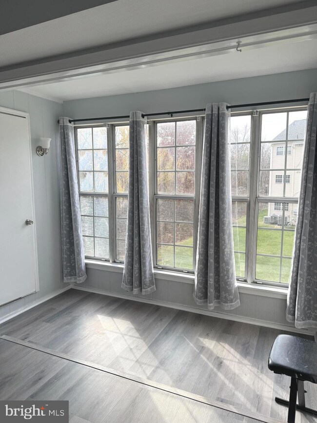 114 Prosperity Ave SE unit C, Leesburg, VA 20175 - photo 5