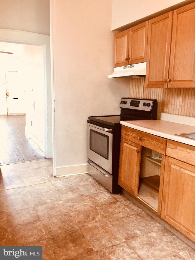 412 Locust St, Lancaster, PA 17602 - photo 4