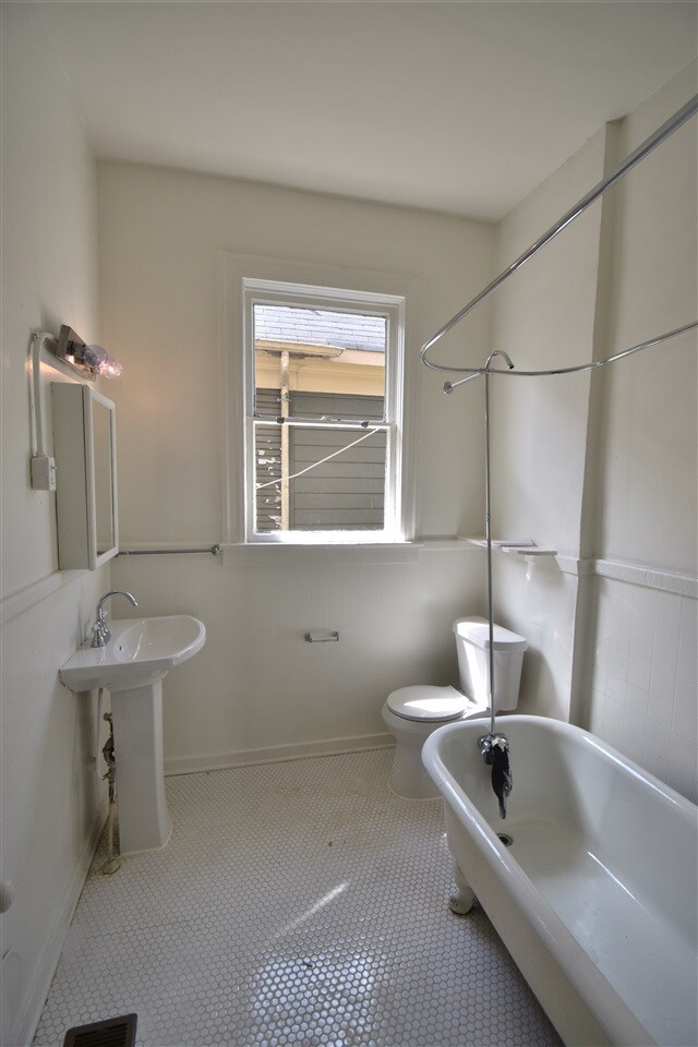 2150 Monroe Ave unit 1, Memphis, TN 38104 - photo 7