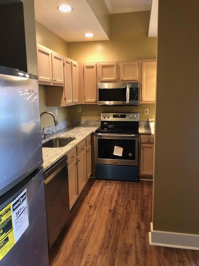 135 E Livingston Ave, Columbus, OH 43215 - photo 4