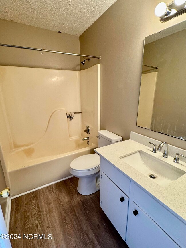 3311 Landmark St unit 6, Greenville, NC 27834 - photo 7