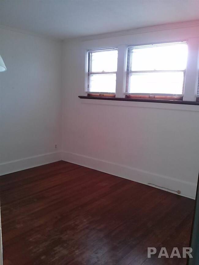 2015 Lillie Ave, Davenport, IA 52804 - photo 4