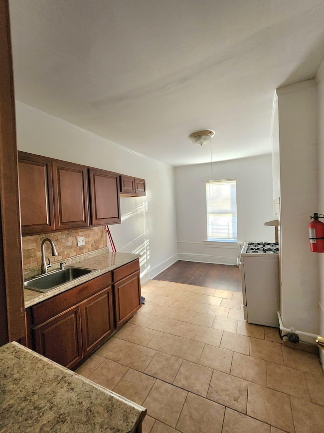 267 Forrest St, Jersey City, NJ 07304 - photo 3